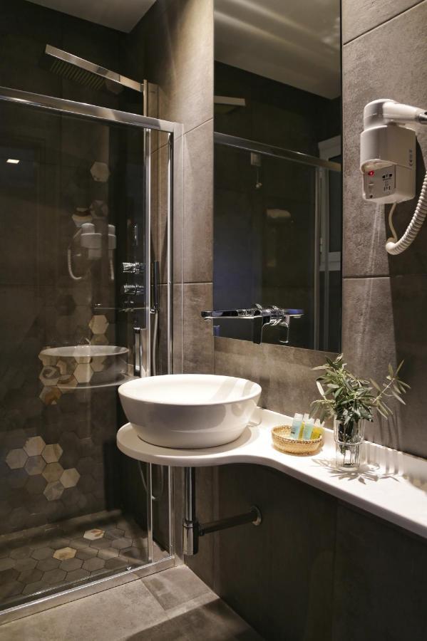 Double or Twin Room Garden View