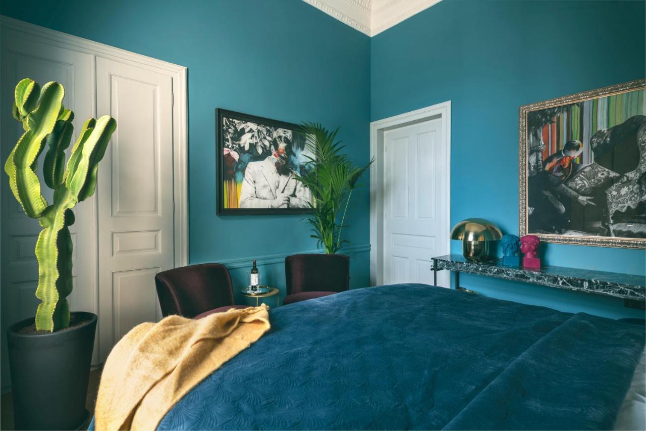 Tinos Suite with sea views and walk-in rain shower