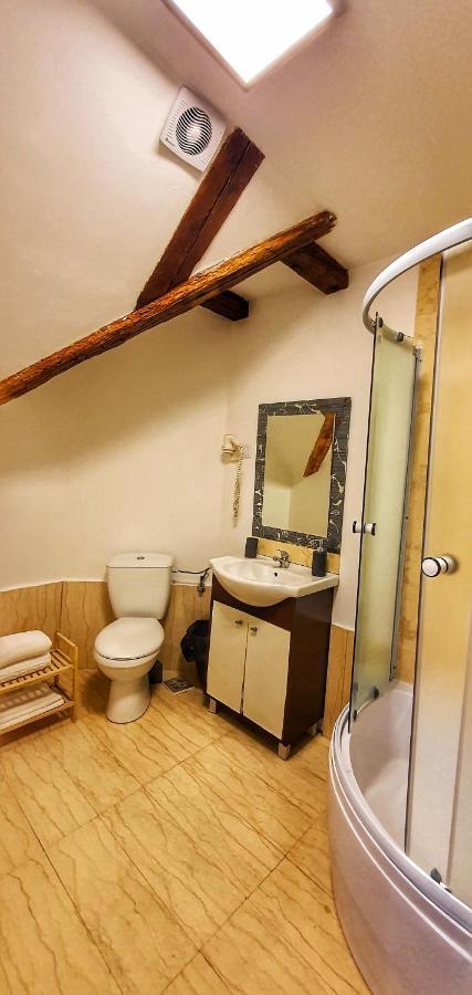 Doppelzimmer mit Balkon