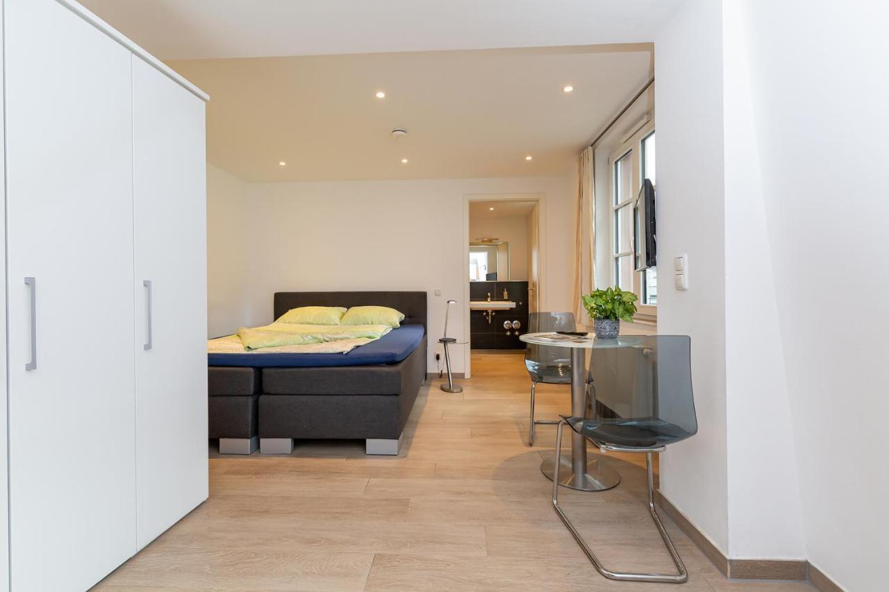 One-Bedroom Apartment 1