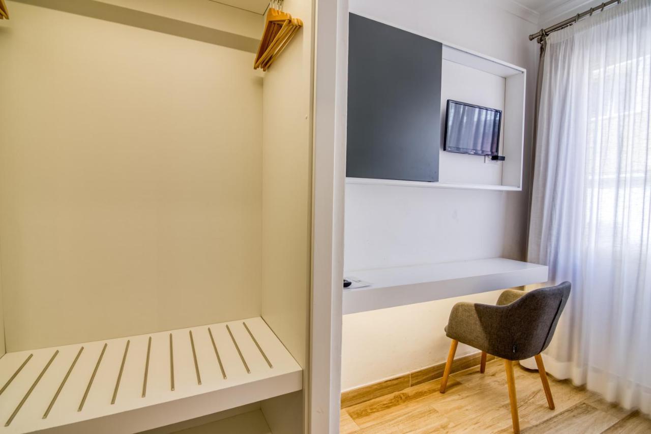 Triple Room,1436318068:JPEG