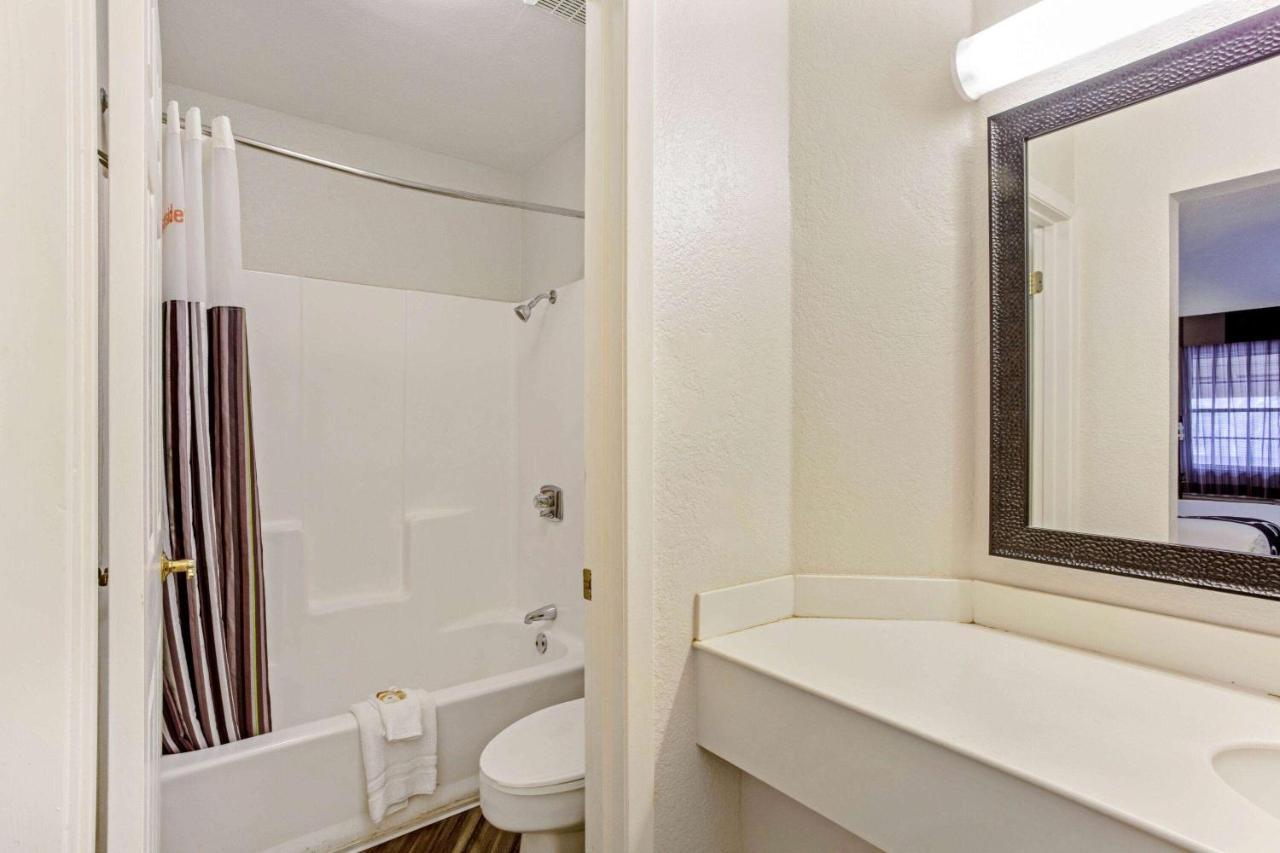 Executive Double Room with Two Double Beds