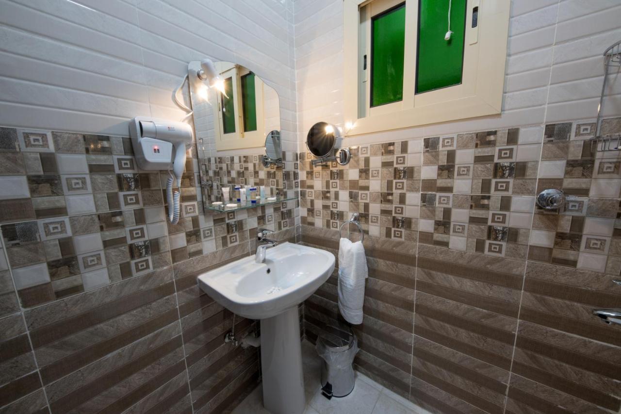 Twin Room with Private Bathroom