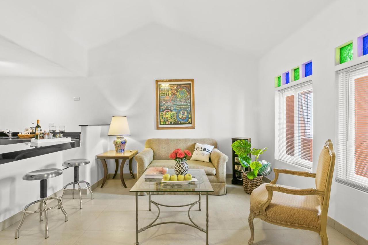 Suite de 1 dormitorio con vistas a la calle