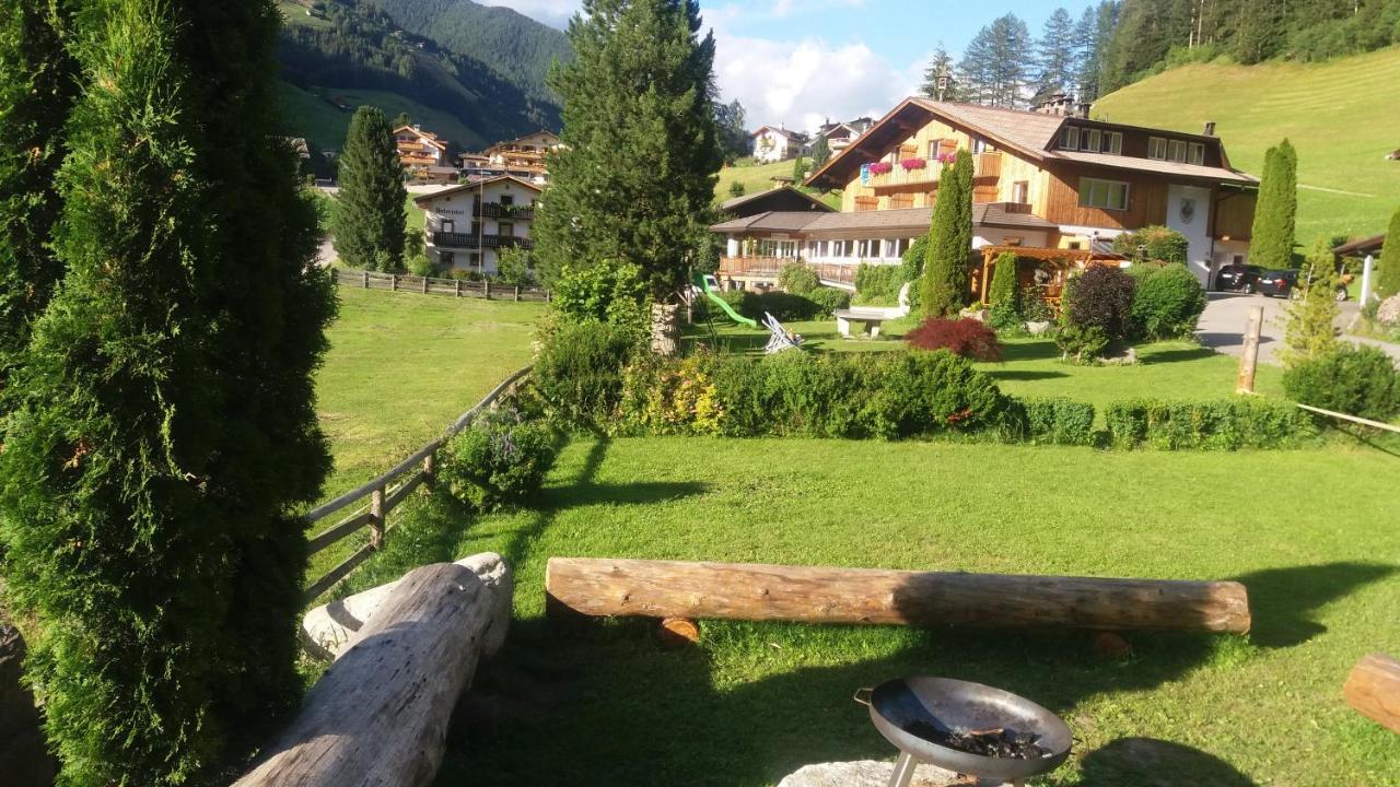 Doppelzimmer mit Balkon (2 Erwachsene + 1 Kind)