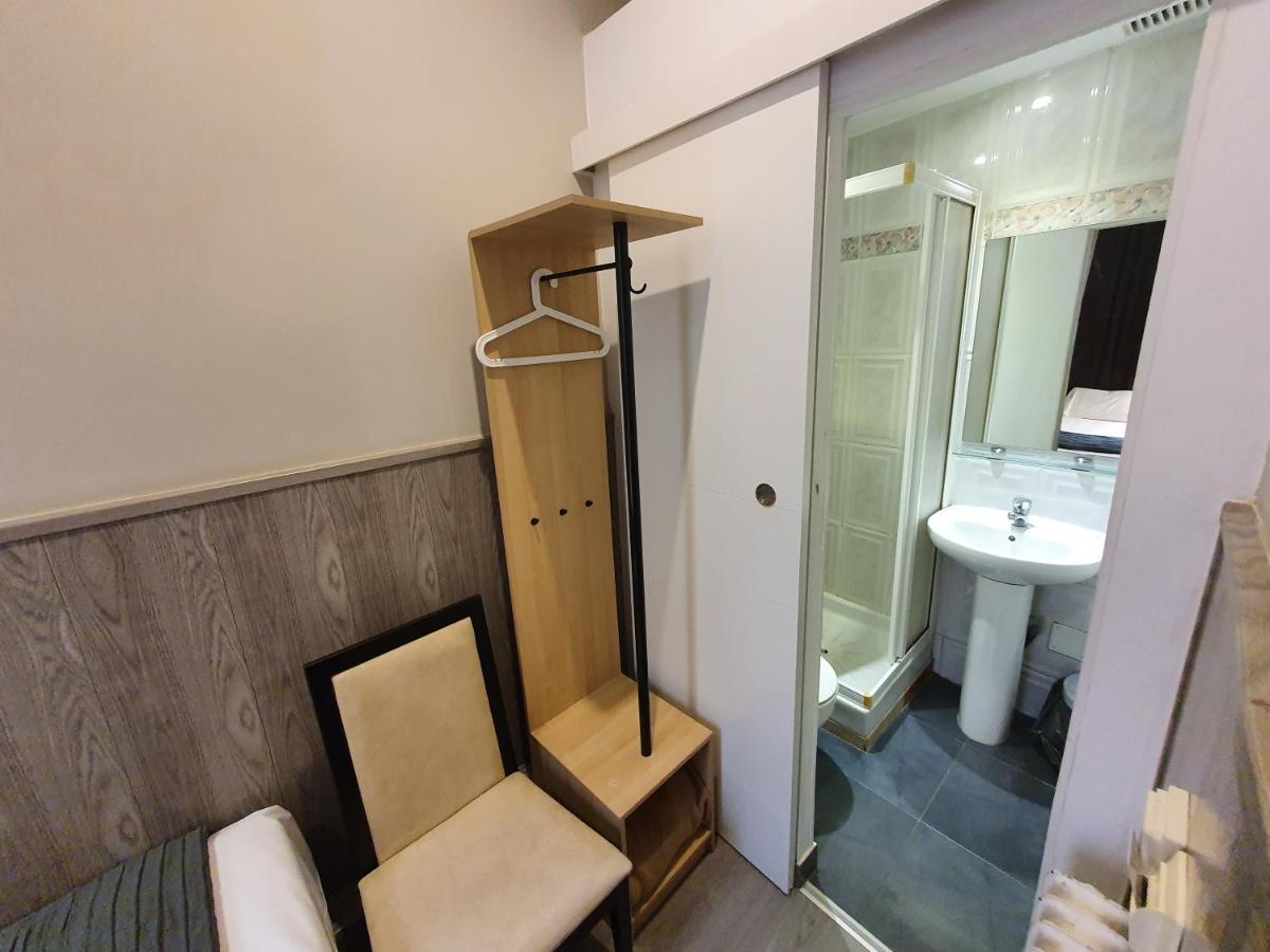 Habitación Individual Pequeña