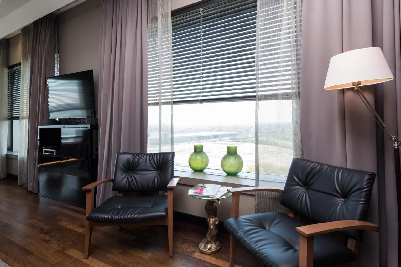 King Suite Spa Bath