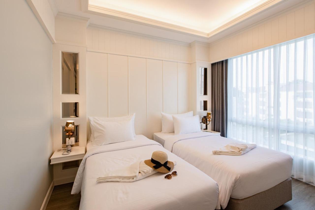 Premier Twin Connect Suite
