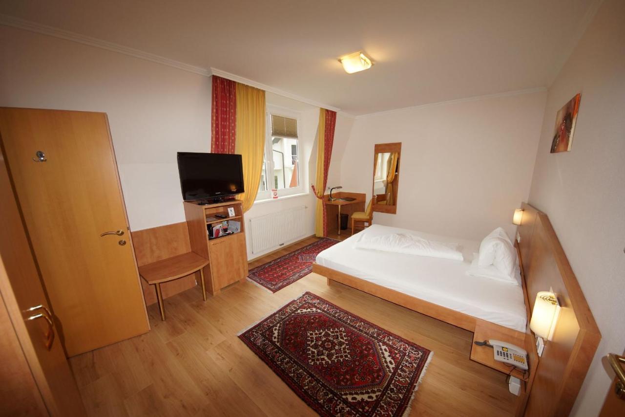 Standard Doppelzimmer inkl. Parkplatz (nach Verfügbarkeit)