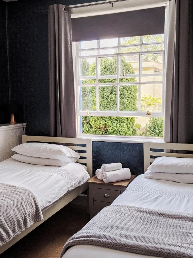 Twin Room with Bathroom