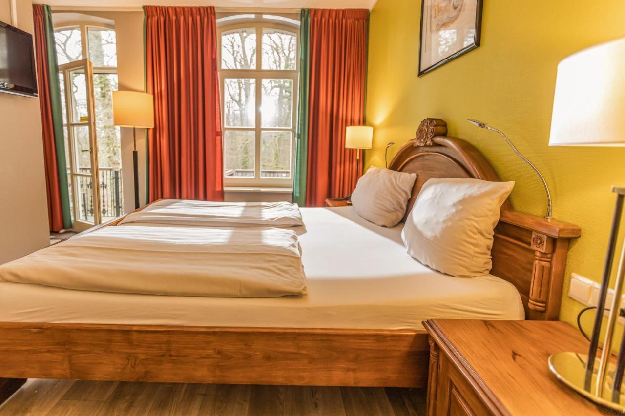 Large Single Room