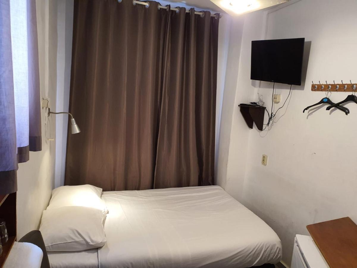 Single Room,997498698:JPEG