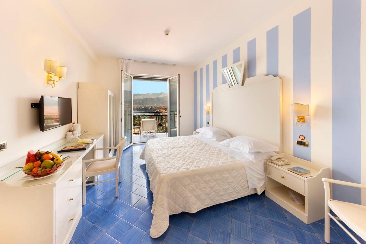 Chambre Double avec Balcon - Vue sur Mer