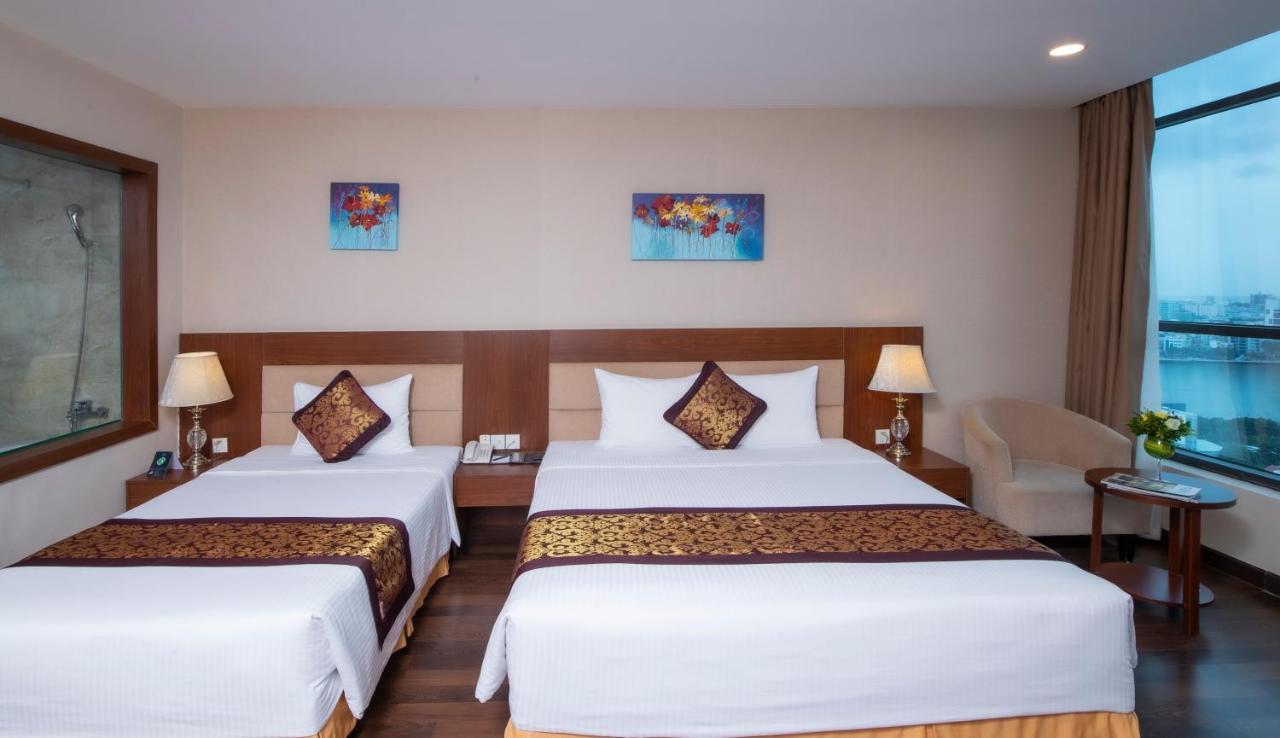 Deluxe Family Triple Room with Partial River View