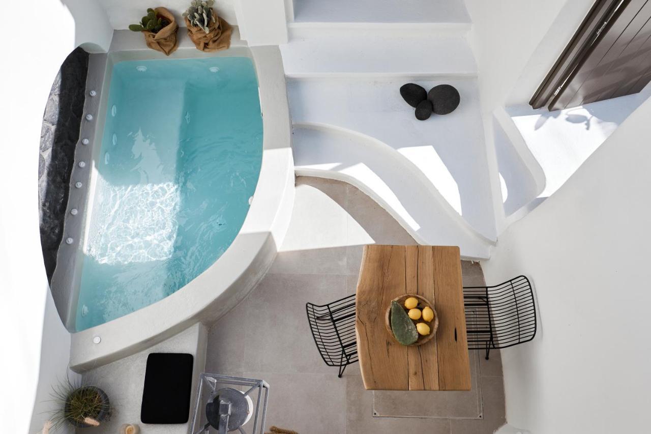 Suite with Outdoor Hot Tub