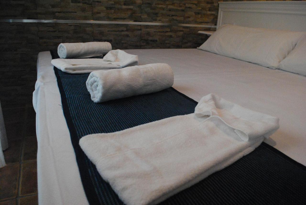 Standard Double or Twin Room,999895827:JPEG