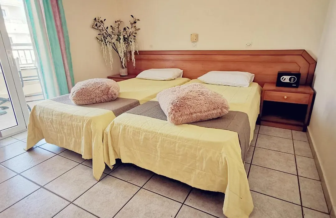 Sellas Hotel-1