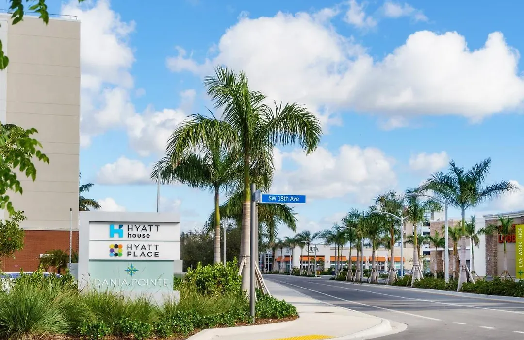 Hyatt Place Fort Lauderdale Airport/Cruise Port-1