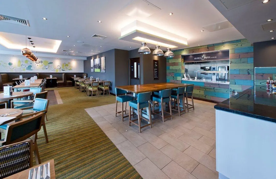 Premier Inn Slough West-1