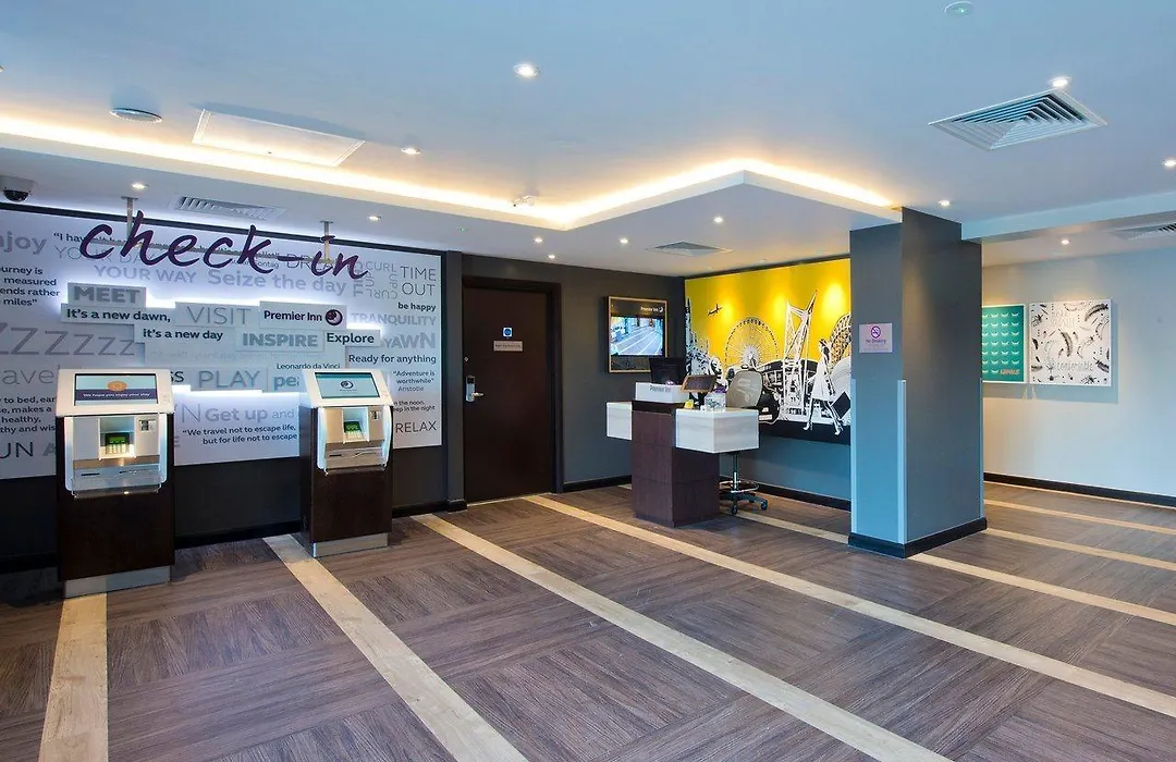 Premier Inn Gloucester-1