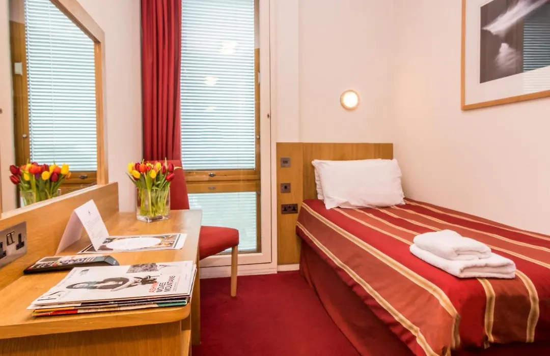 St Giles Heathrow - A St Giles Hotel-1