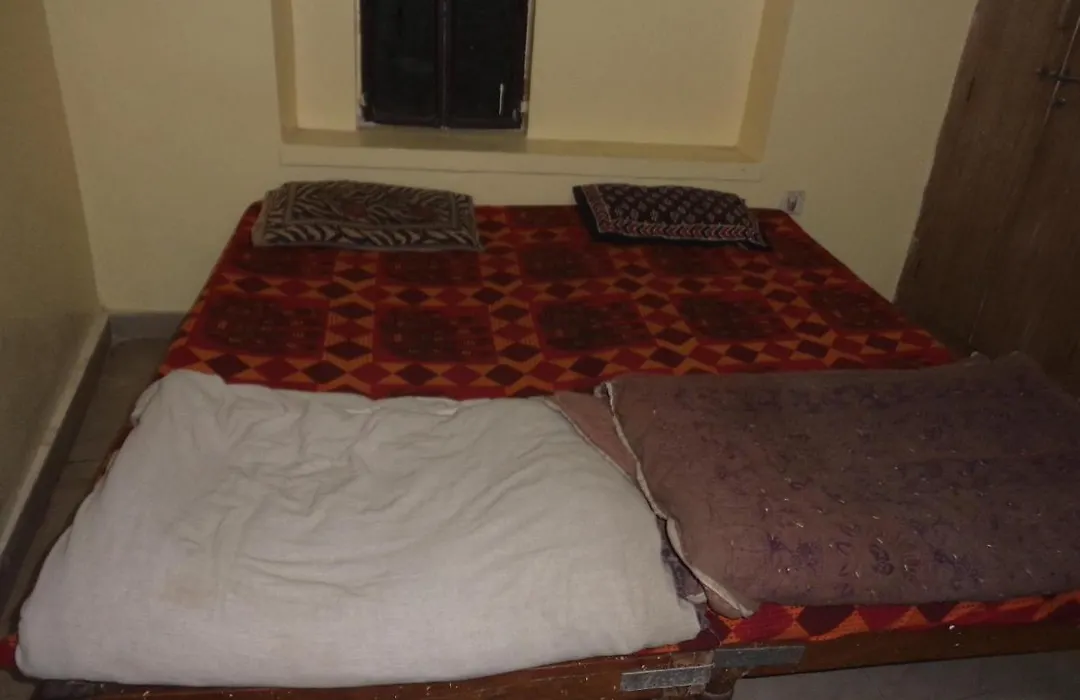 Hotel Rajhans-1