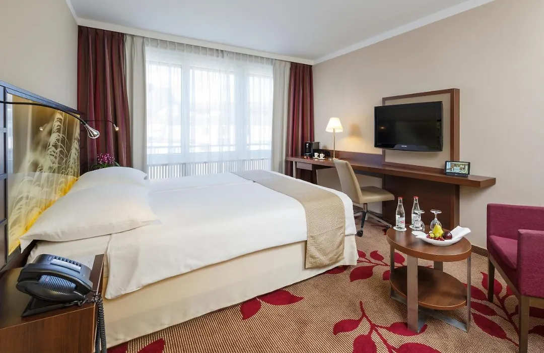 Hotel Ascot-1