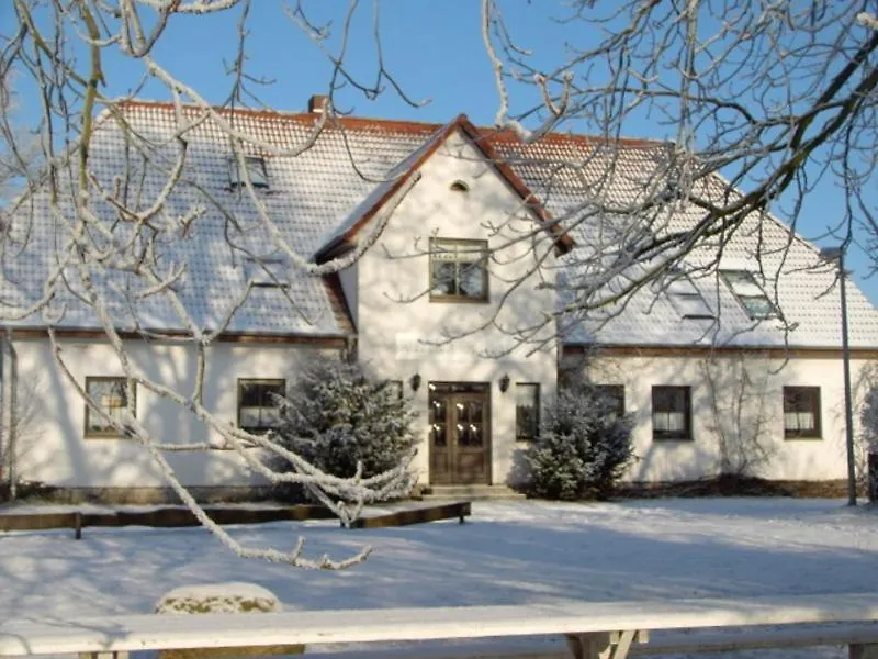 Familienfreundlicher Landurlaub im Gutshaus-1