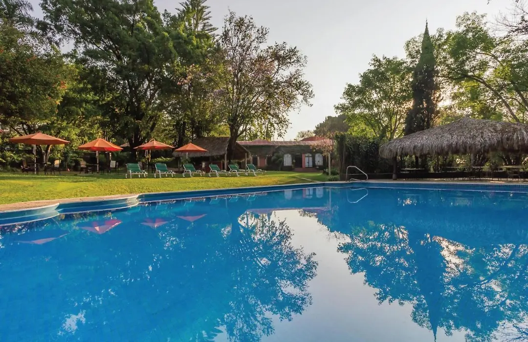 Hotel Racquet Cuernavaca-1