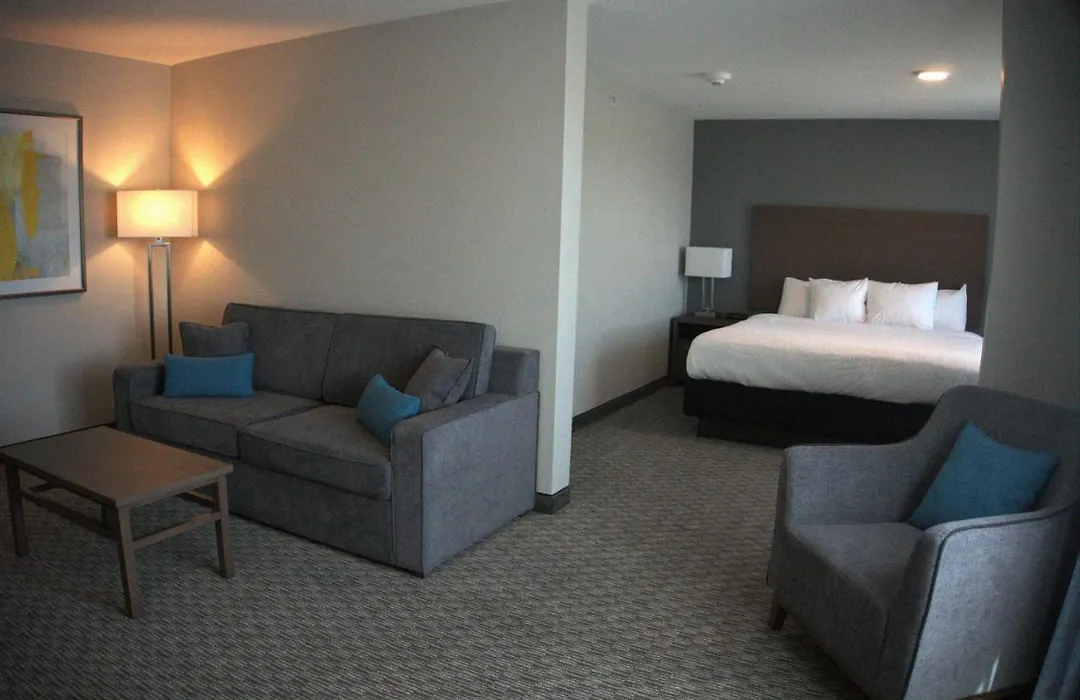 Brookstone Inn & Suites-1