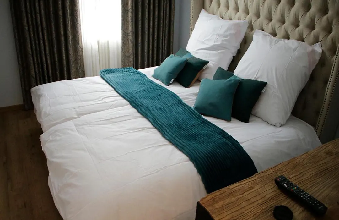 Z&B Hotel-1