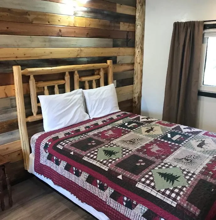 Fox N Fireweed Cabins-1