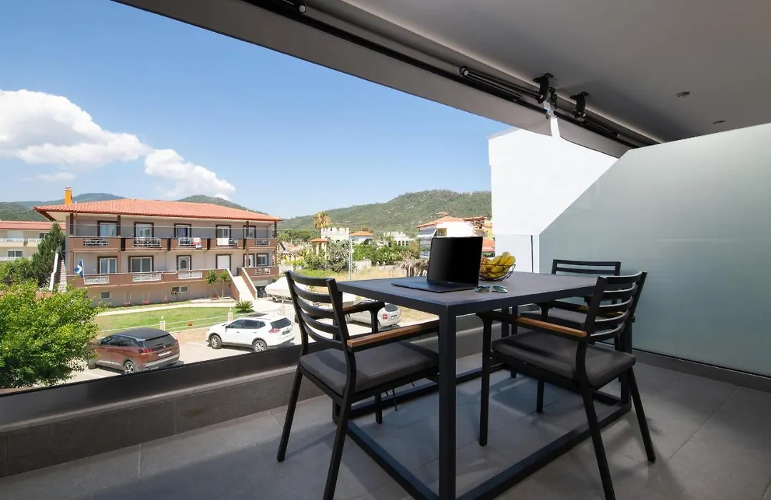Sky Luxury Suites-1