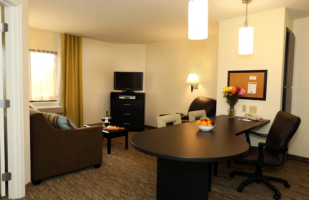 Candlewood Suites East Lansing By Ihg-1