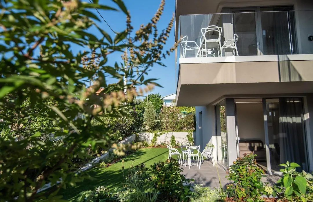 Prada' Home Eco Suites-1