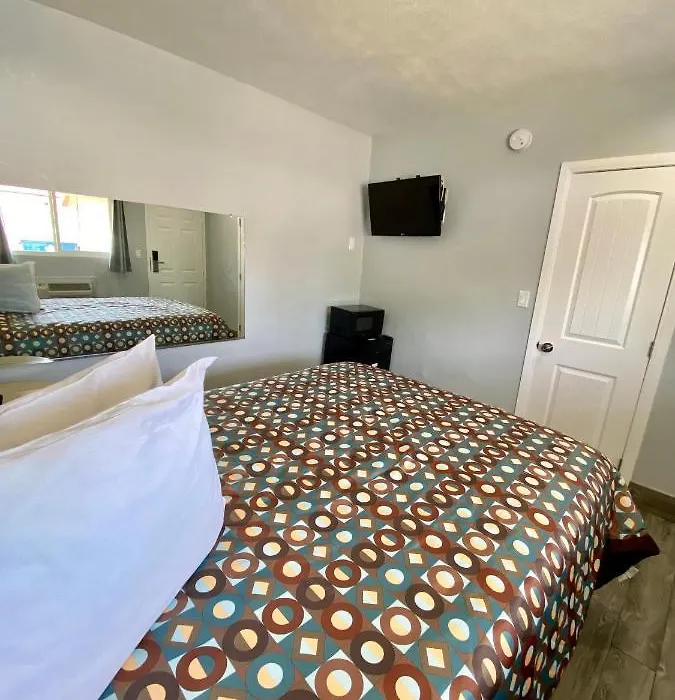 Dixie Motel-1