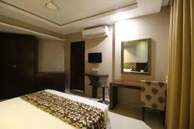 Hotel Raj Palace-1