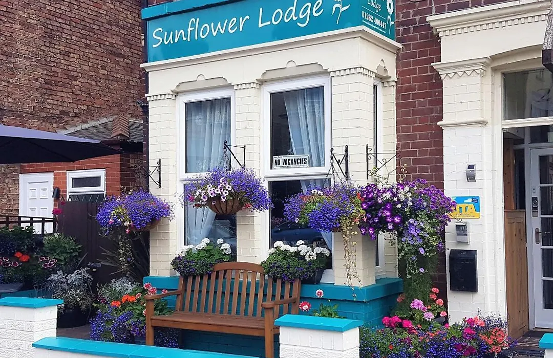 Sunflower Lodge-1