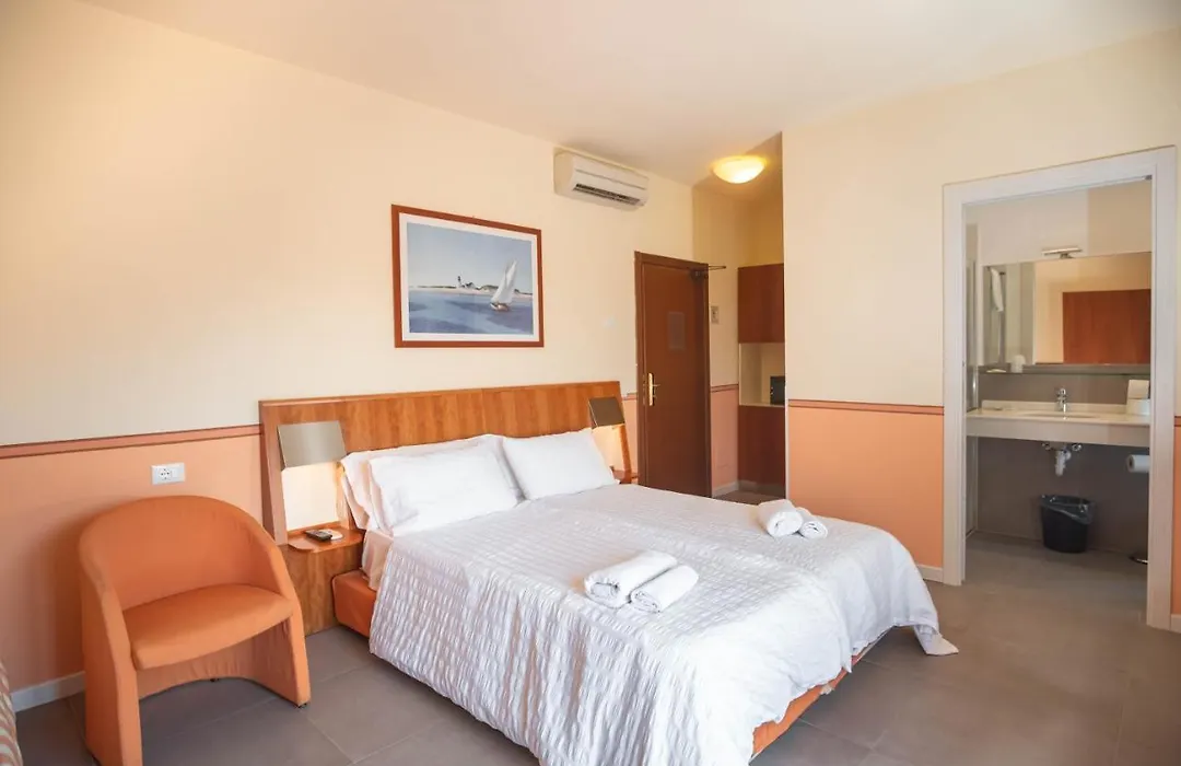 Hotel Romeo-1