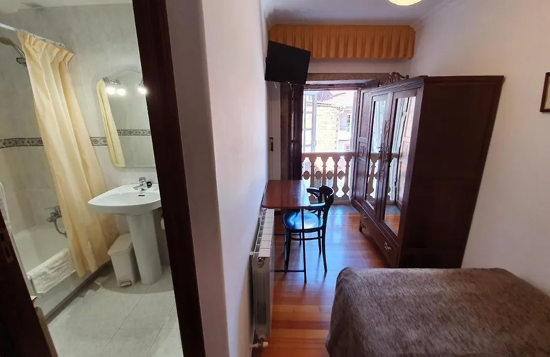 Hostal Giadás-1
