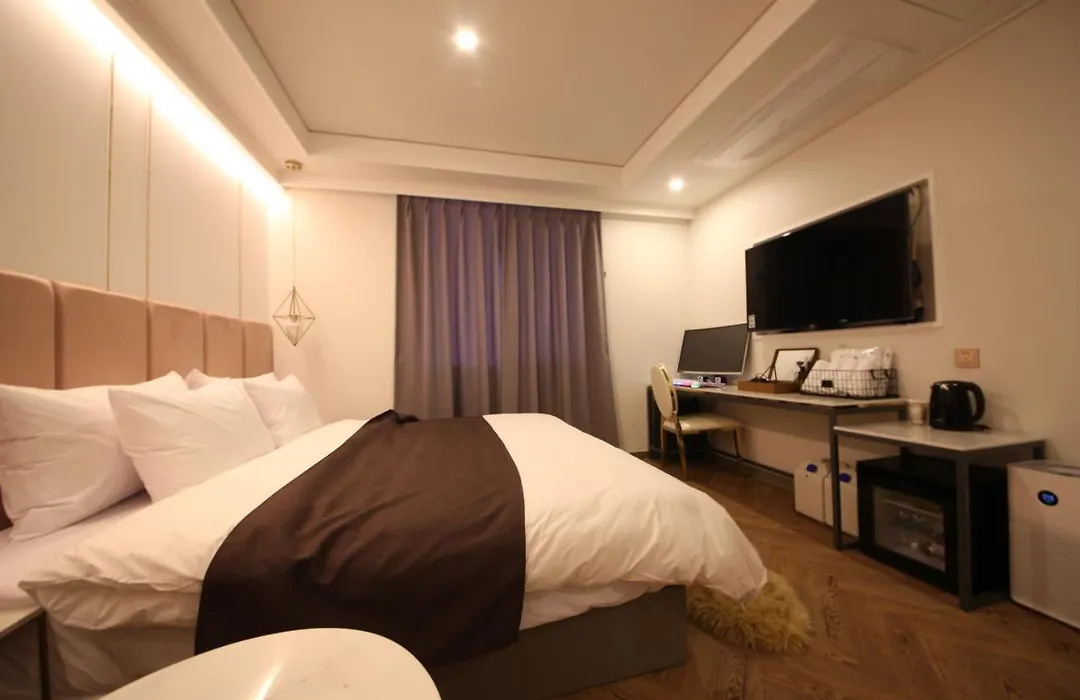 Den Basta Hotel-1