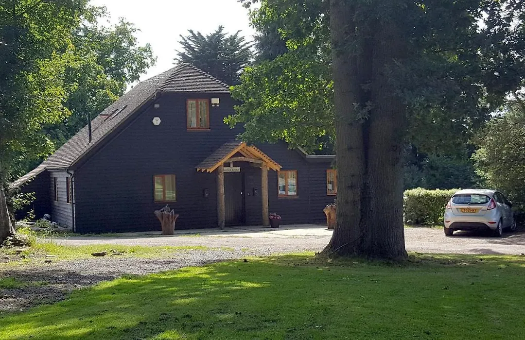 Oakside Lodge Guest House-1