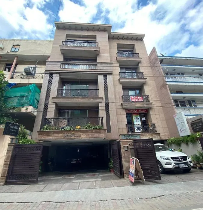 Sheesh Mahal Bed & Breakfast-1