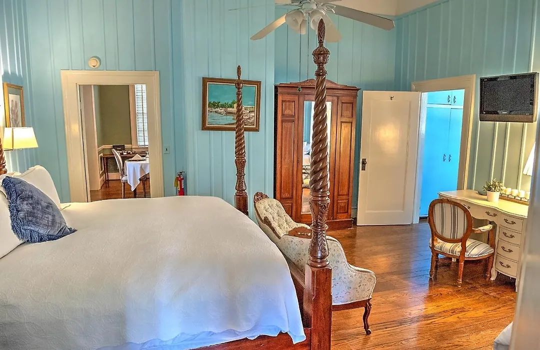 Open Gates Bed & Breakfast-1