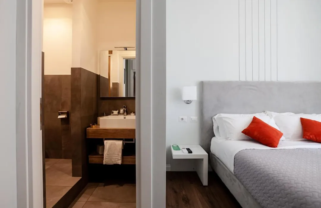 Eighty Four Rooms-1