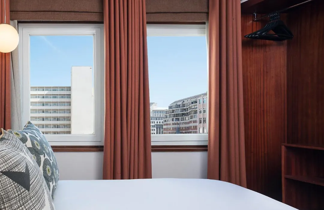 Townhouse Hotel-1