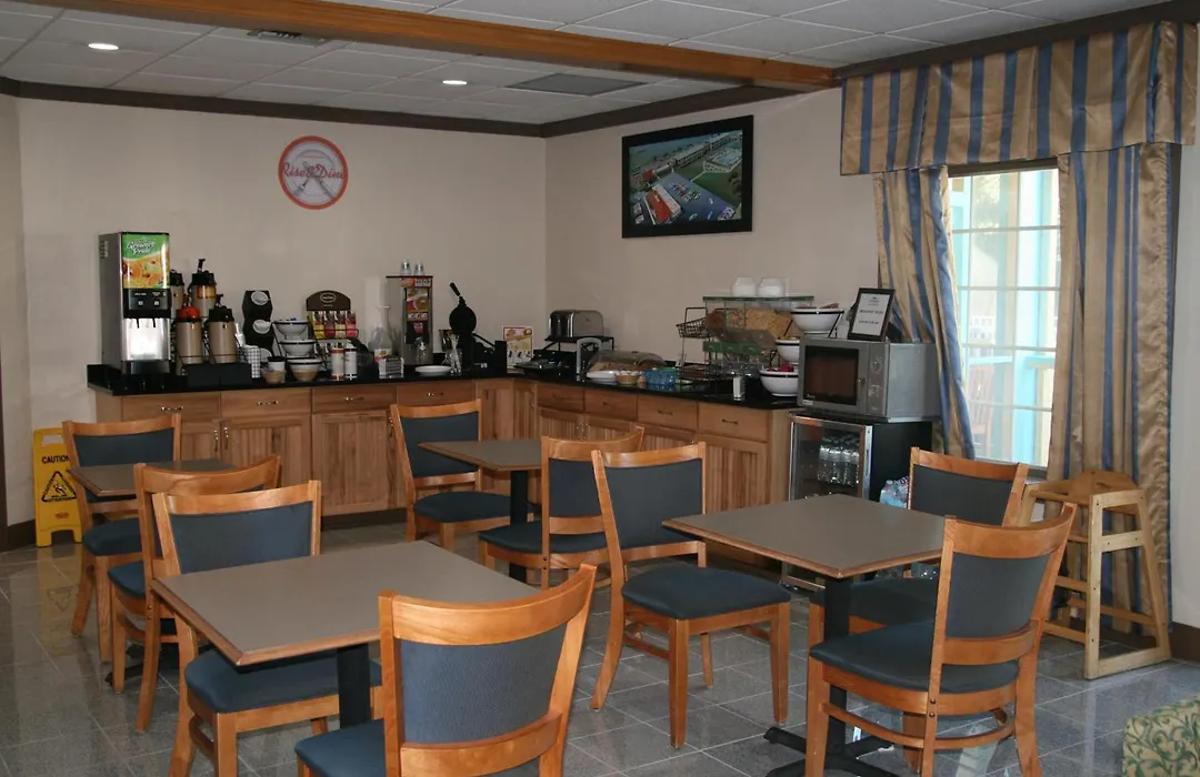 Howard Johnson By Wyndham Hattiesburg-1