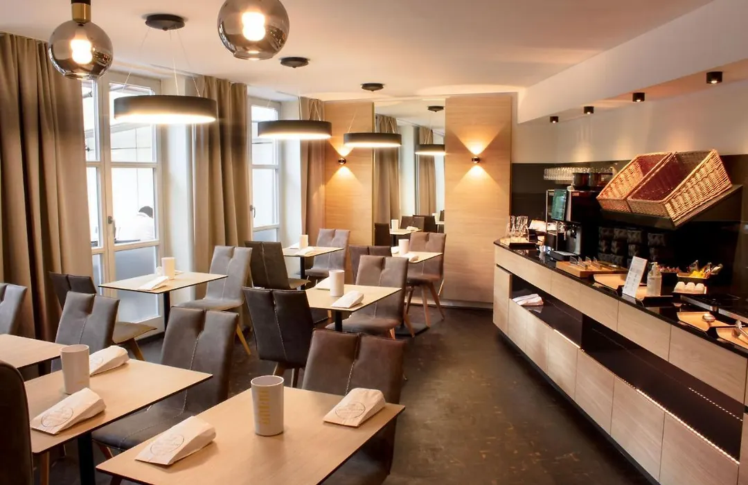 Hotel zum Fischer-1