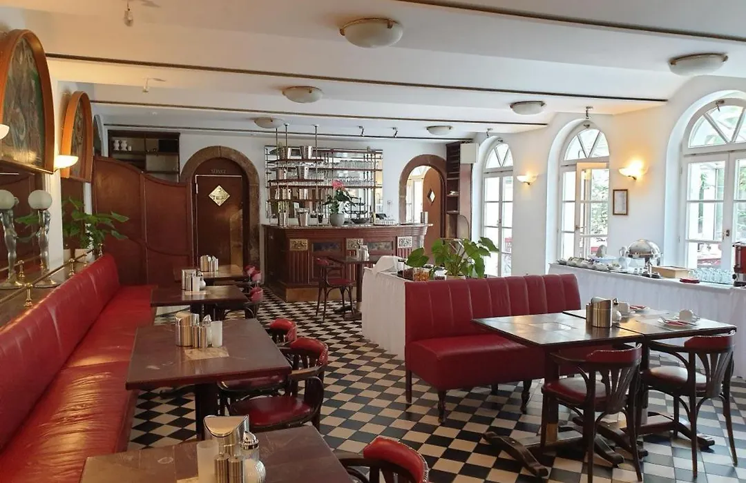 Hotel Altes Pfarrhaus Beaumarais-1