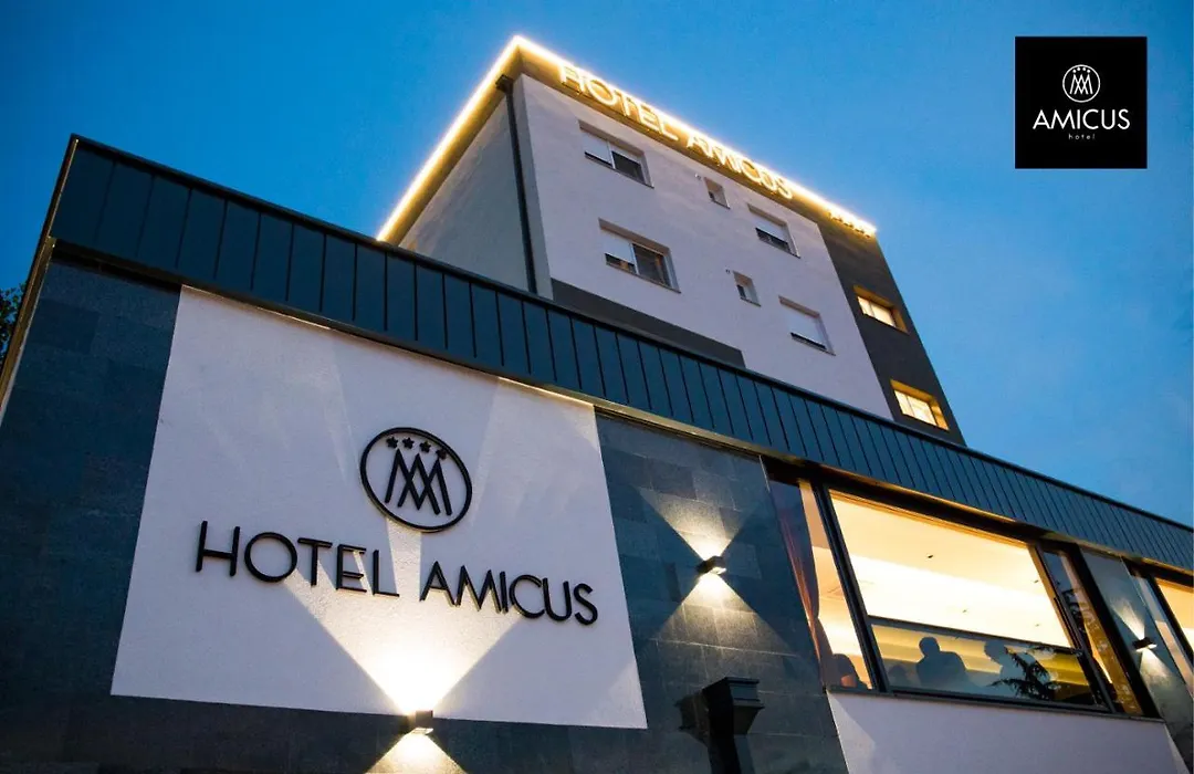 Hotel Amicus-1